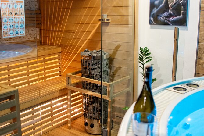 Private Spa with Jacuzzi and Sauna - BLACK ZONE - What the two-hour session includes