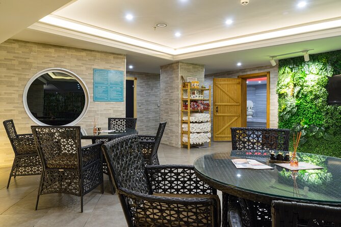 Private Turkish Bath Tradition, Massages, Swimming Pool & Sauna - Arriving at Felicity Spa on Hoca Paşa
