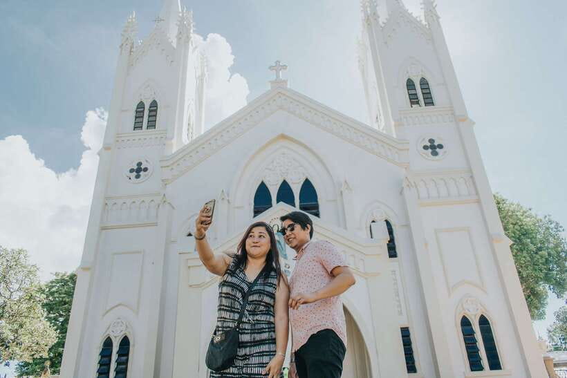 Puerto Princesa: Half-Day City Tour with Optional Massage - Puerto Princesa Baywalk and everyday city life