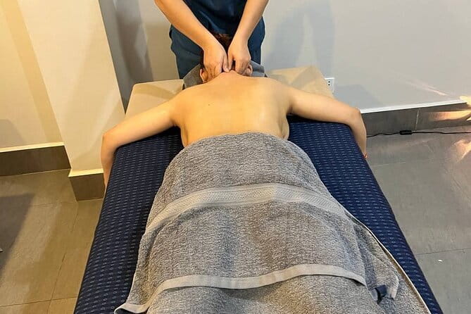 Rejuvenate the Body and Mind with Aromatherapy Oil Massage - The after-treatment bathroom facilities