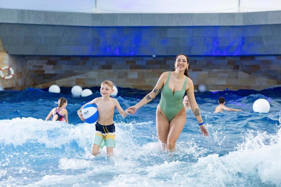 Rivera-Ticino: Splash e Spa Tamaro 4-Hour Waterpark Ticket - The Outdoor Pool Has the Best Setting for a Break