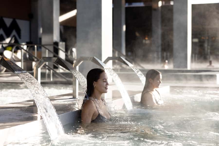Rotorua: Lakefront Hot Springs & Spa - Luxury Māori Wellness - Fire and ice at Te Tukinga