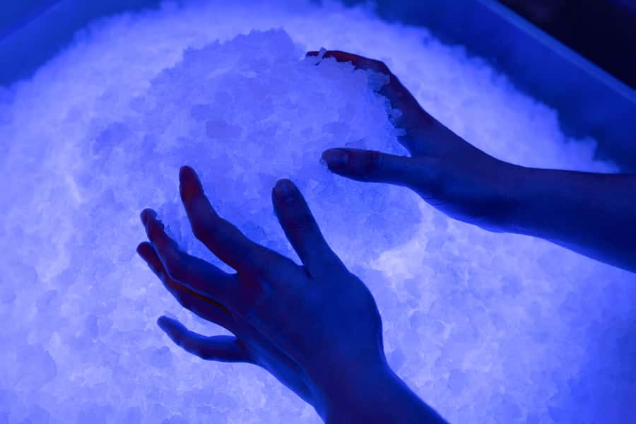 Rotorua: Lakefront Hot Springs & Spa - Luxury Māori Wellness - Geothermal pools and hydrotherapy at Te Taiwhanga Matua