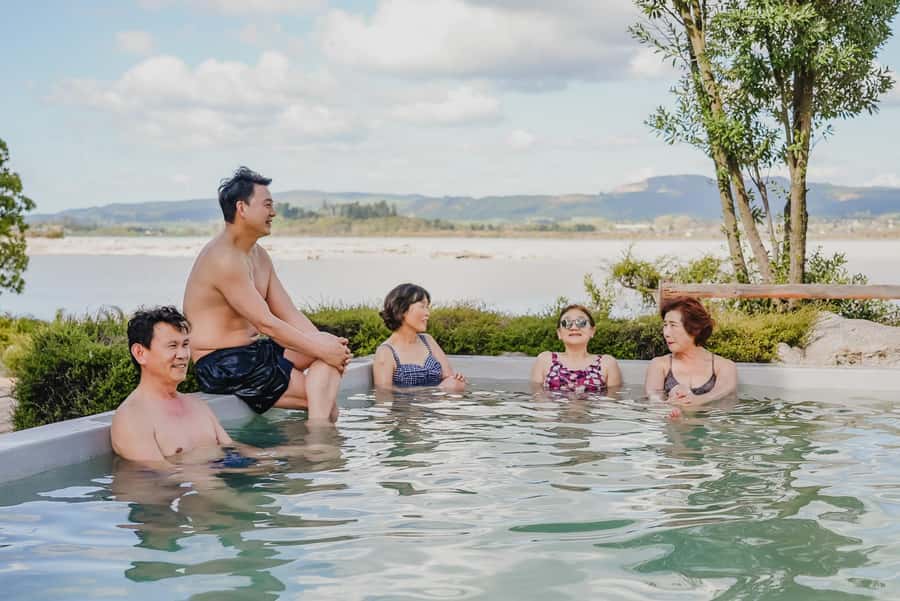 Rotorua: Polynesian Spa Pavilion Hot Pool Bathing (12+ yrs) - Health, comfort, and access
