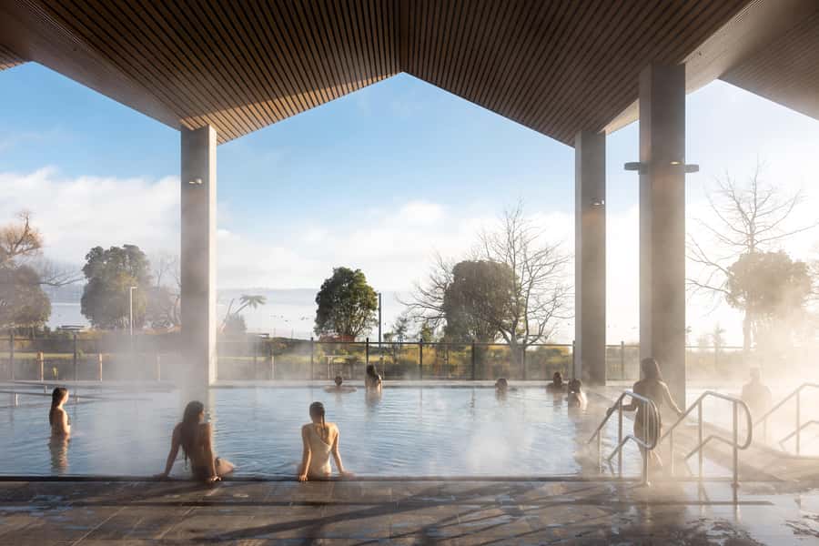 Rotorua: Wai Ariki Hot Springs & Spa 1hr Restorative Bathing - Arriving beside Lake Rotorua