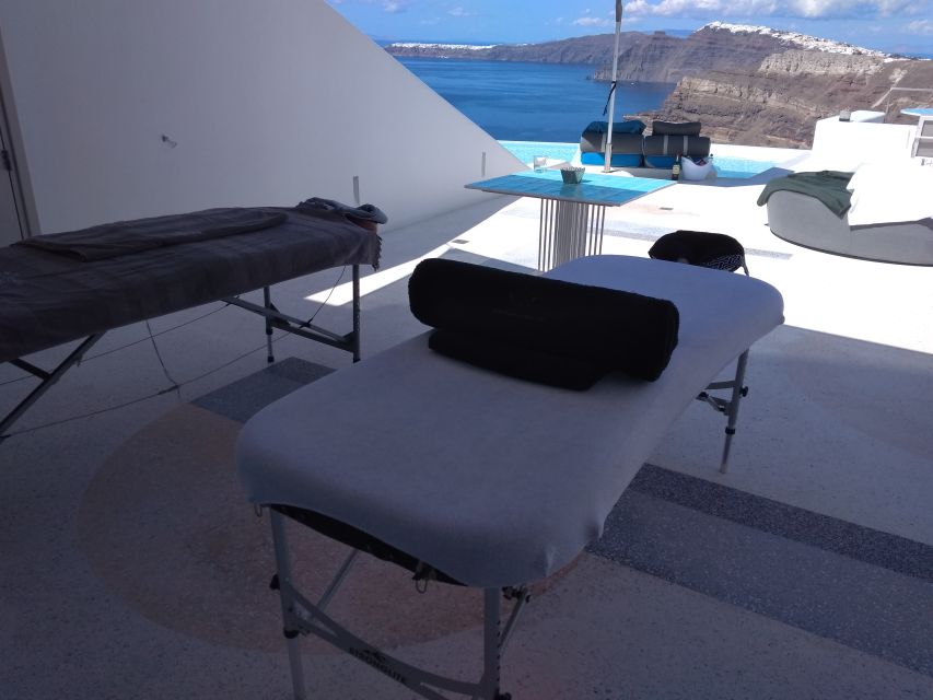 Santorini: Mobile Couples Massage at Your Private Villa - The private setting is the main attraction