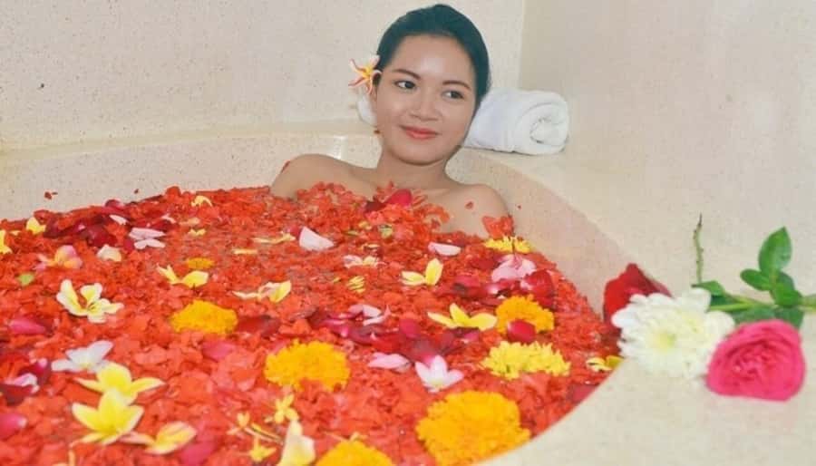 Seminyak: Relaxing Bali Spa Experience at LLuvia Spa - Private rooms and river views