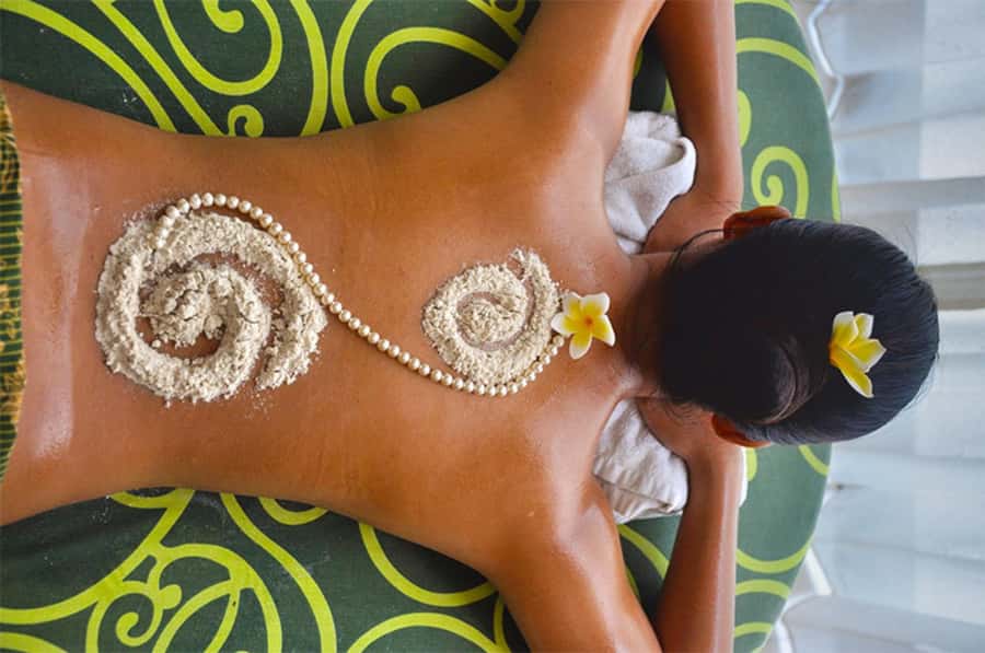 Seminyak: Relaxing Bali Spa Experience at LLuvia Spa - Hygiene, lockers, showers, and slippers