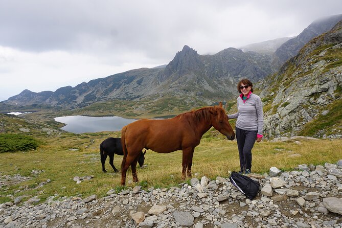 Seven Rila lakes-Snowshoeing with Waterfall and Hot Mineral pools - The five details that shape your day