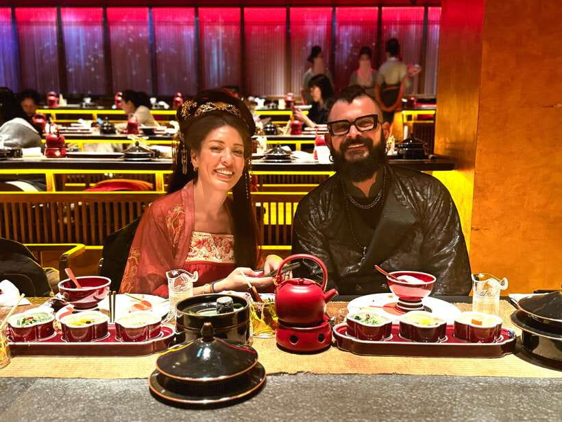 Shanghai Guided Royal Banquet Photo (Incl) with Massage Opt - Key Points at a Glance