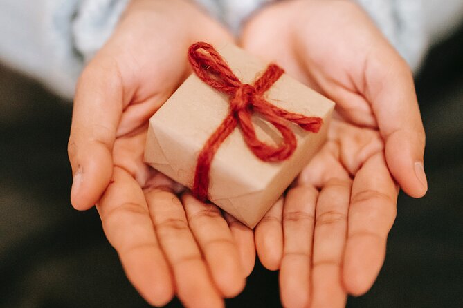 Sound Bath Meditation and Yoga Experience: Retail Therapy Gift for Women - Key points at a glance
