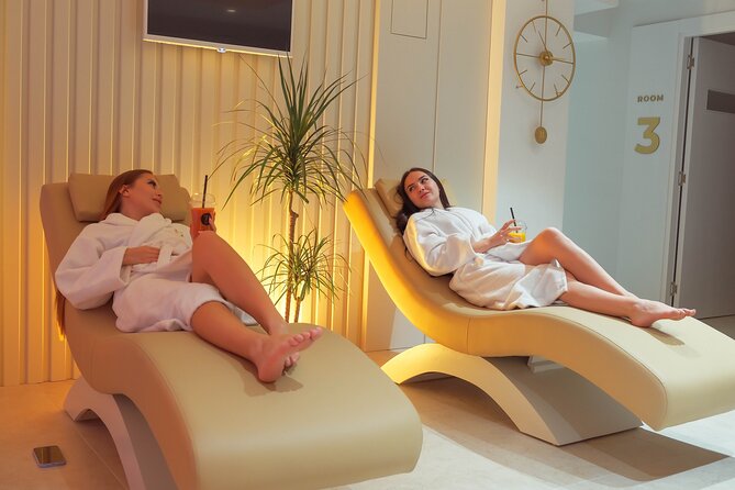 Spa and Skin Care Experience with Massage and Drink in Antalya - The first 30 minutes: sauna, salt room, and relaxation time