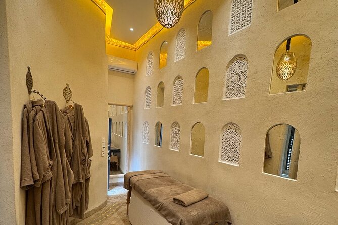 SPA Day at Beautiful Riad Massage & Hamam with Jacuzzi Access - The one-hour Moroccan hammam
