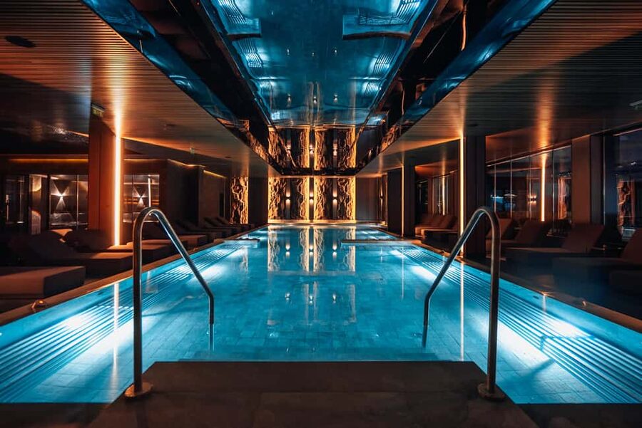 Spa day pass at Pulse Therme Bansko - Glass Horizon Pool and the three outdoor choices