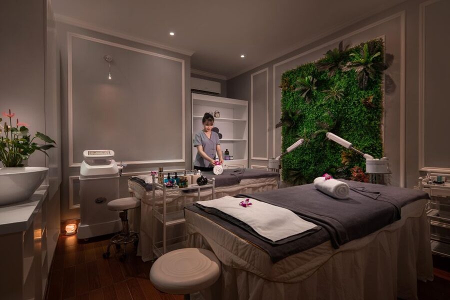 Spa in Hanoi: Hot Stone Therapy by Vita Beauty Spa - Why the heat can help after a long day in Hanoi