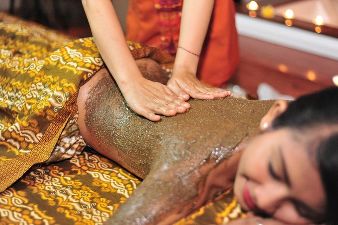 Sweet Dream Couple Treatment by ANJALI SPA - The Flower Milk Jacuzzi Finale