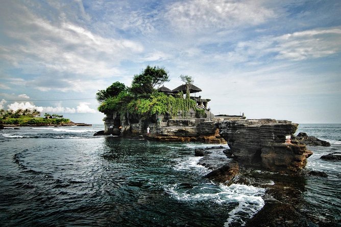 Tanah Lot Sunset and Spa Tour from Bali - What the guide service adds