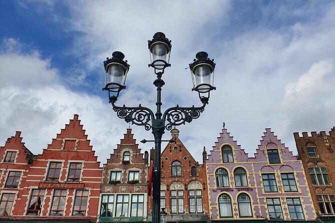 Tasty massage chocolate and spicy stories! - Rozenhoedkaai, Bruges’ classic canal view