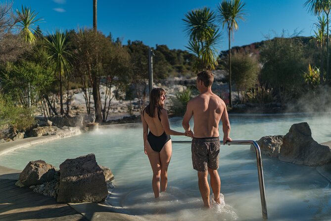 Te Puia & Hells Gate incl. Mud Spa Experience Private Tour - Coffee, the Bombay Hills, and Tirau