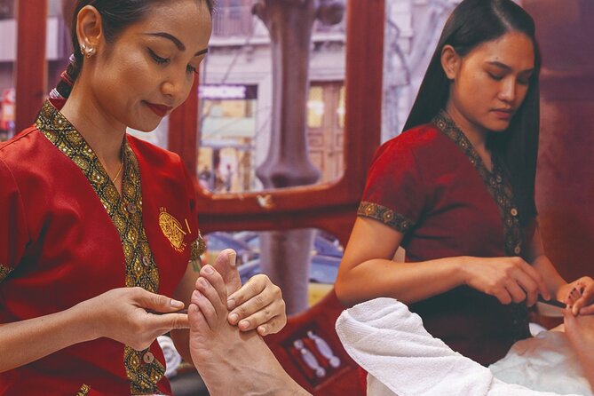 Thai Foot and Legs Massage of 30 min at THAI MASSAGE ALURA - Why a foot and leg massage fits a Barcelona day