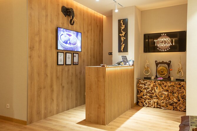 Thai Foot and Legs Massage of 30 min at THAI MASSAGE ALURA - Is $48.59 a fair price?
