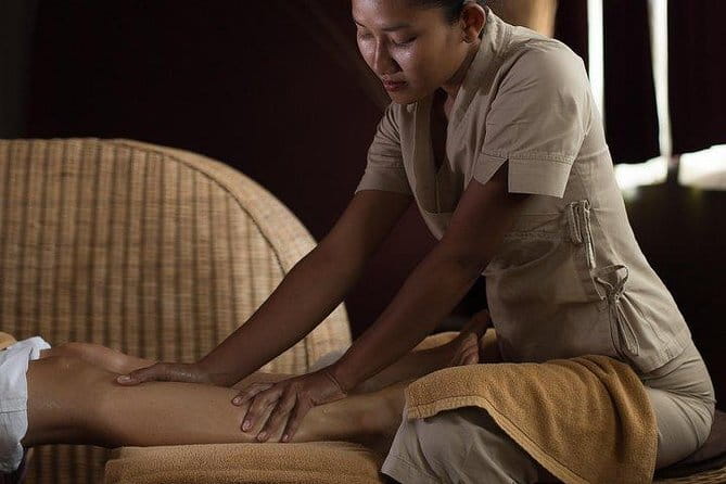 Traditional Bodia Tonic Massage in Siem Reap - Light stretching and improved flexibility