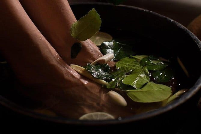 Traditional Head, Back & Shoulder Massage in Siem Reap - The real value of $59