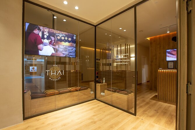 Traditional Thai Massage 60 min at THAI MASSAGE ALURA - Who will get the most from this experience
