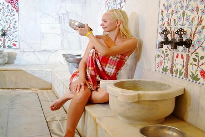 Traditional Turkish bath with Massage and Sauna - Massage and face treatment