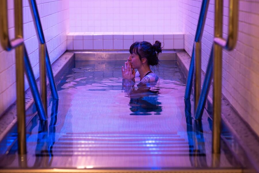 Tromsø: Spa/Pool with Bath, Sauna and Outdoor Heated Pool - Key points to know before you go