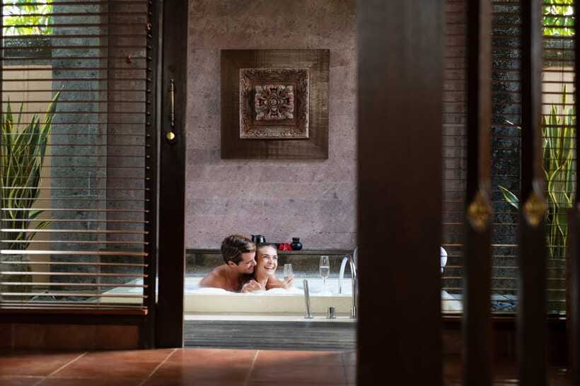 Ubud: Couple Spa Treatment with Bath Ritual & Sparkling Wine - What the two-hour format really means