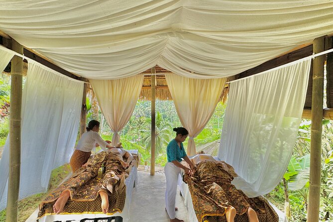 Ubud Healing Retreat Yoga, Massage, Purification & Rice Terraces - A Balinese massage at U Relax