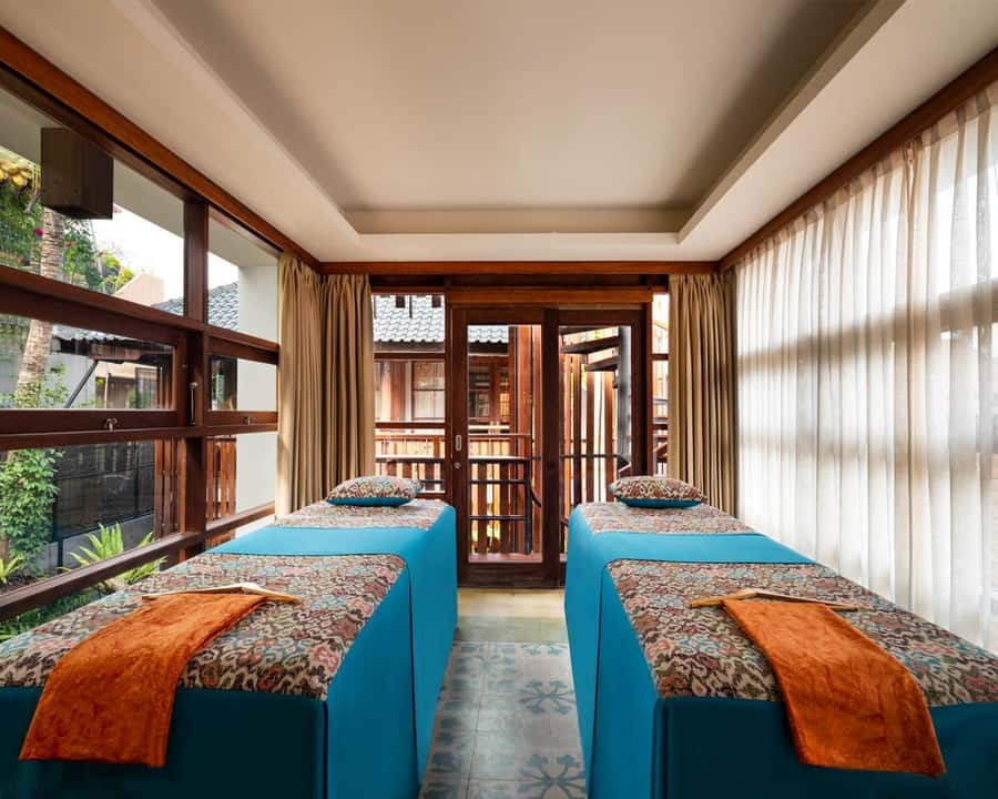 Ubud: Massage & Flower Bath at Tejas Spa Monkey Forest - What happens during the Balinese massage
