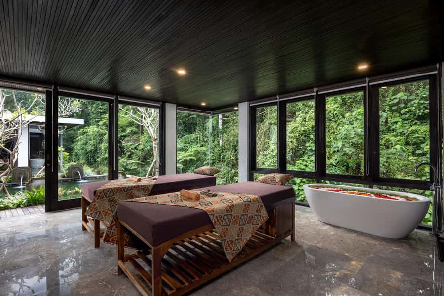 Ubud: Tejas Spa Unagi Riverfront Massage & Flower Bath - The brief consultation and treatment choice