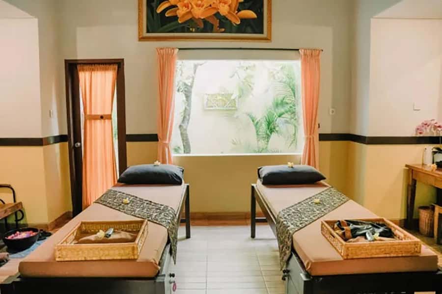 Watersport Bali: Banana Boat, Parasailing, JetSki + Spa Bali - Jet Ski Speed Without a Long Rental
