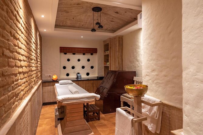 Whole Day Massage & Spa With Lunch - Ayurvedic massage: the main hands-on treatment