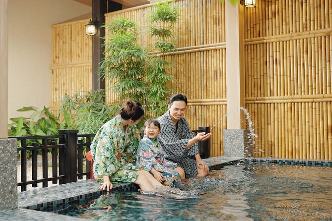 Wyndham Lynn Times Onsen Wellness - Dining, evening time, and the feel of the retreat