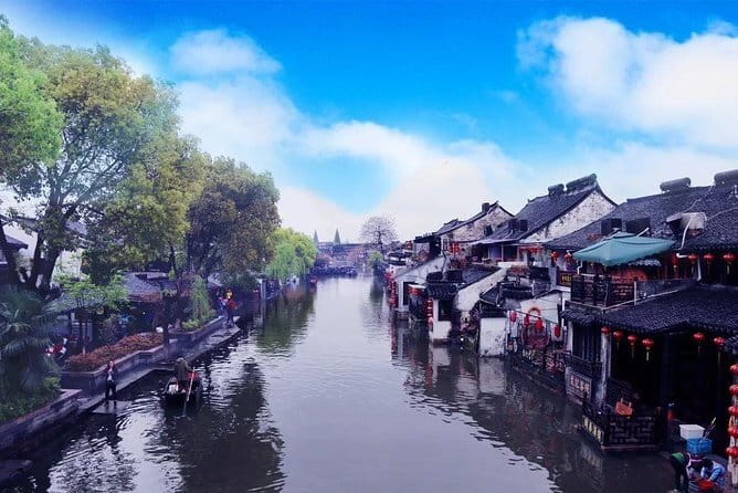 Xitang Water Town Private Tour from Shanghai with Hot Spring Spa Experience - A Guided Look at Local Customs and Daily Life